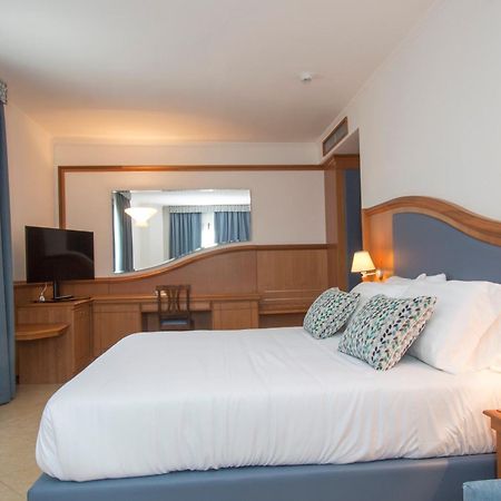 Hotel Centrale Sabaudia Kültér fotó