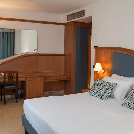 Hotel Centrale Sabaudia Kültér fotó
